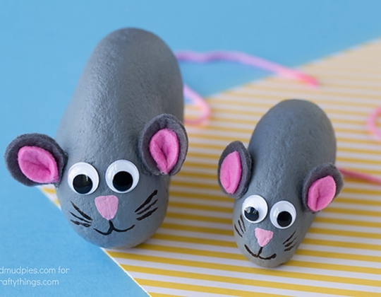 Easy Painted Mouse Rocks - Easy Popsicle Crafts for Kids