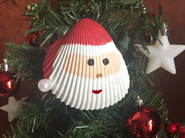 Santa Claus Shell Christmas Ornament - Easy Seashell Crafts for Kids